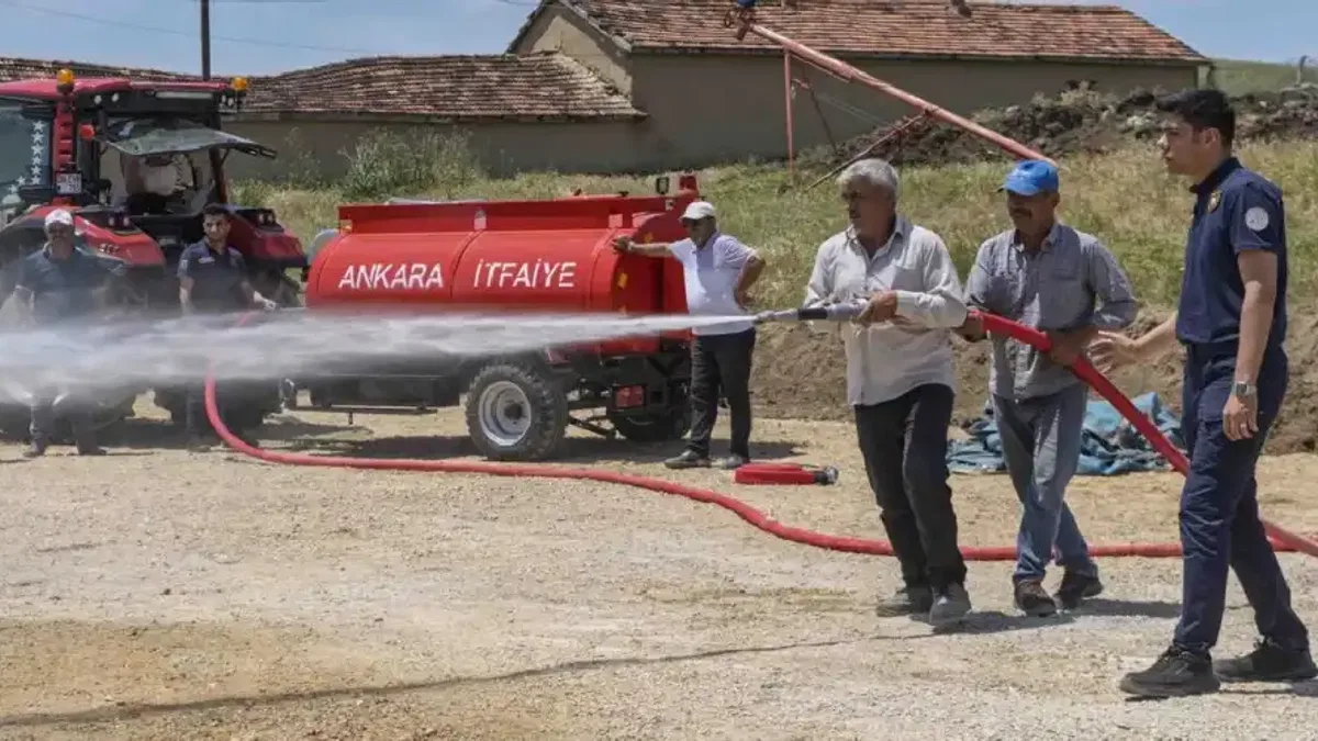 Ankara'da kırsal mahallelere yangın söndürme tankeri desteği