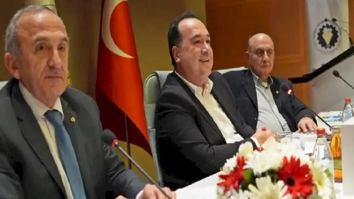 Manisa'da Başkan Dutlulu, Ticaret Odası'nda iş insanlarıyla buluştu