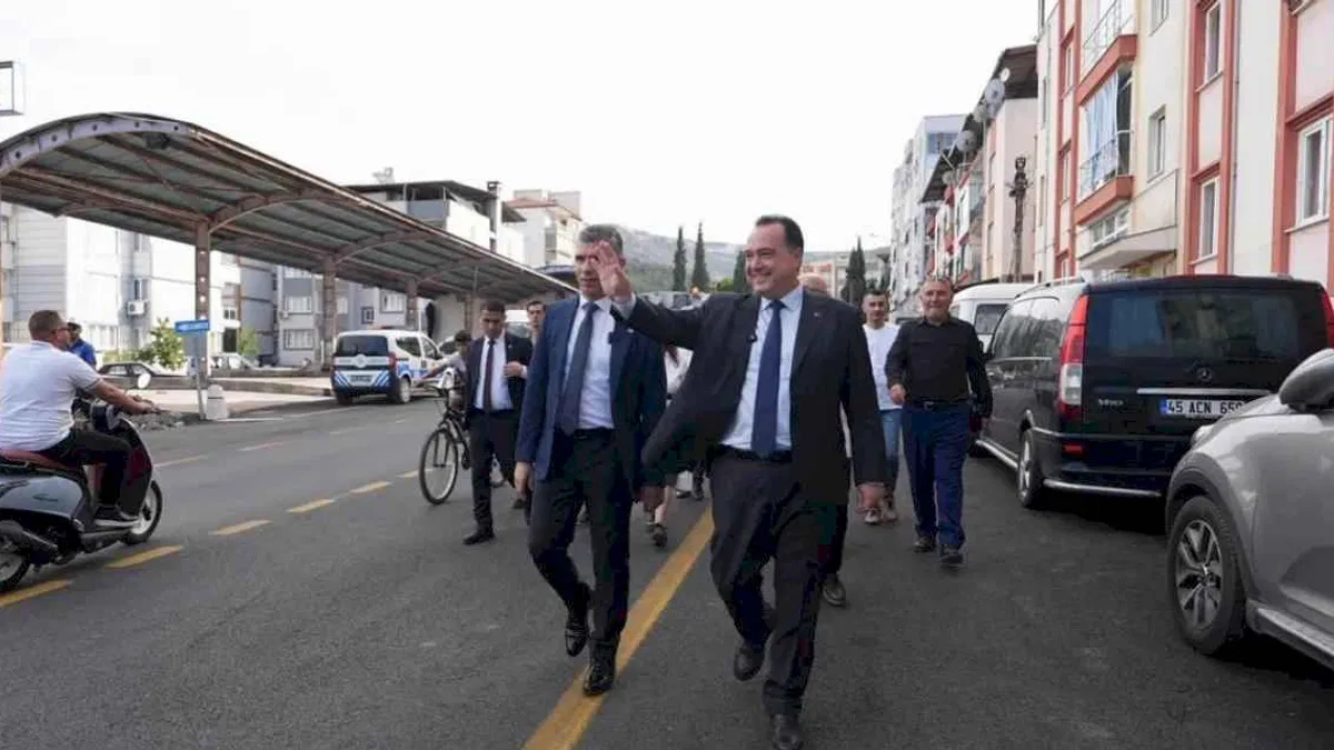 Manisa Soma'ya Başkan Dutlulu'dan asfalt sonrası ziyaret