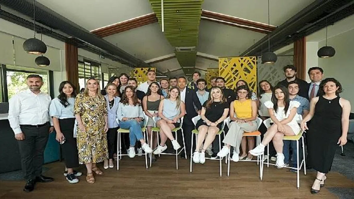 Düyanın en iyi Üniversitelerinde okuyan Türk öğrenciler, Arçelik'in '' ATıcket For Your Future '' programında buluştu