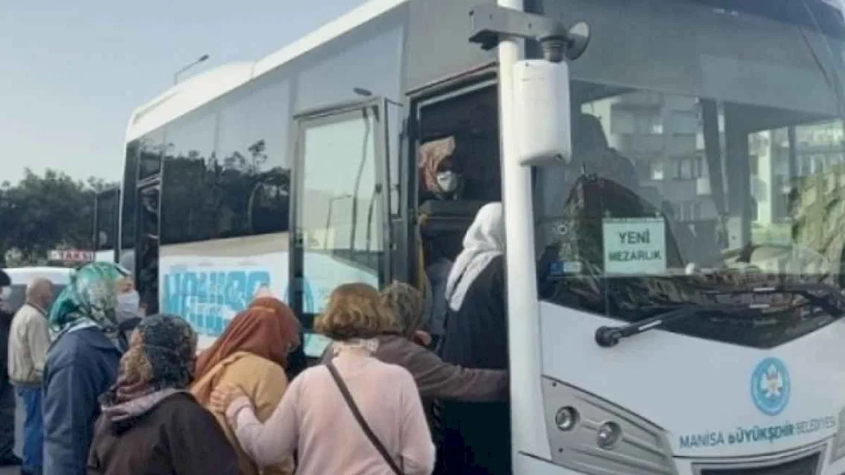Manisa'da kandilde mezarlıklara ücretsiz ulaşım