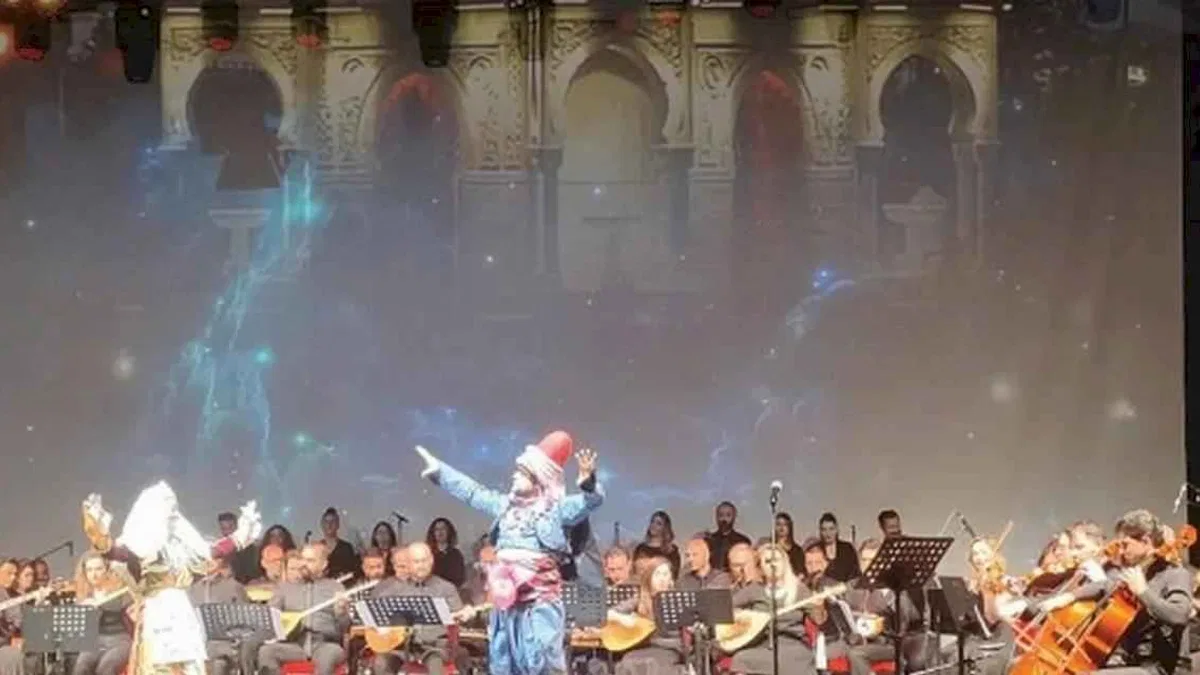 Maarif Halk Dansları Topluluğu ile geleceğin sanatçıları yetişiyor