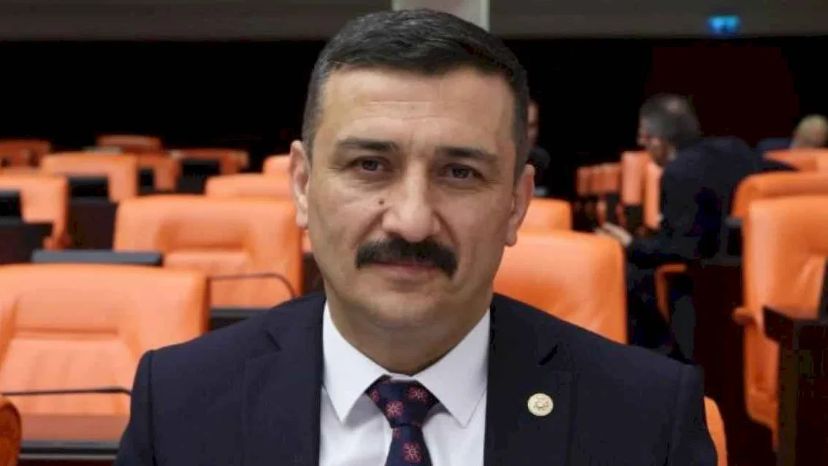 Kredilerde geriye dönük faize İYİ Parti'den sert tepki!