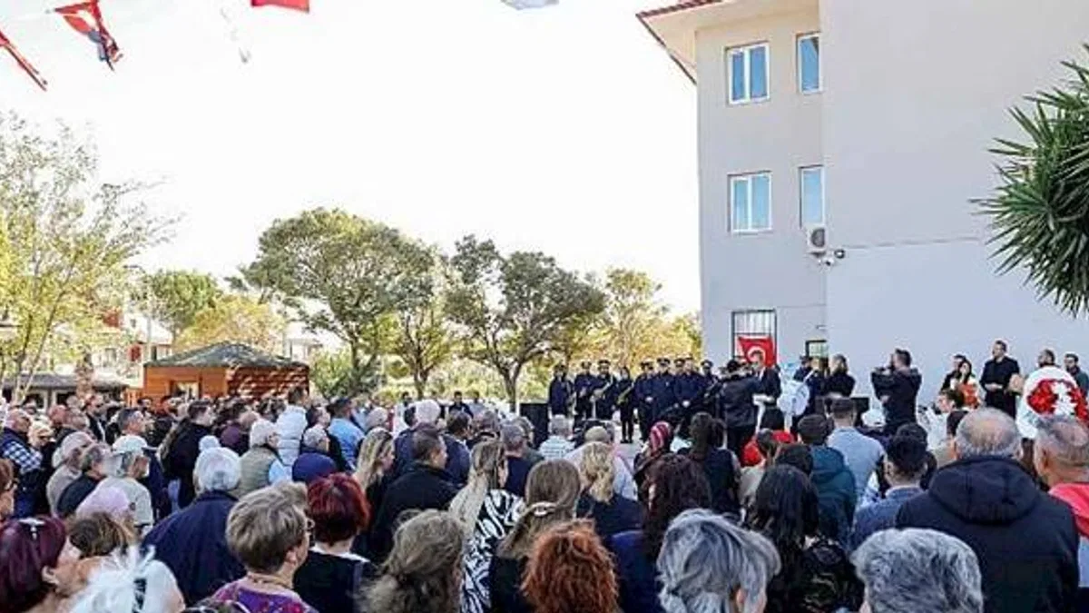 Seferihisar Belediyesi Ürkmez Doğanbey hizmet noktası yeni yerinde kapılarını açtı.