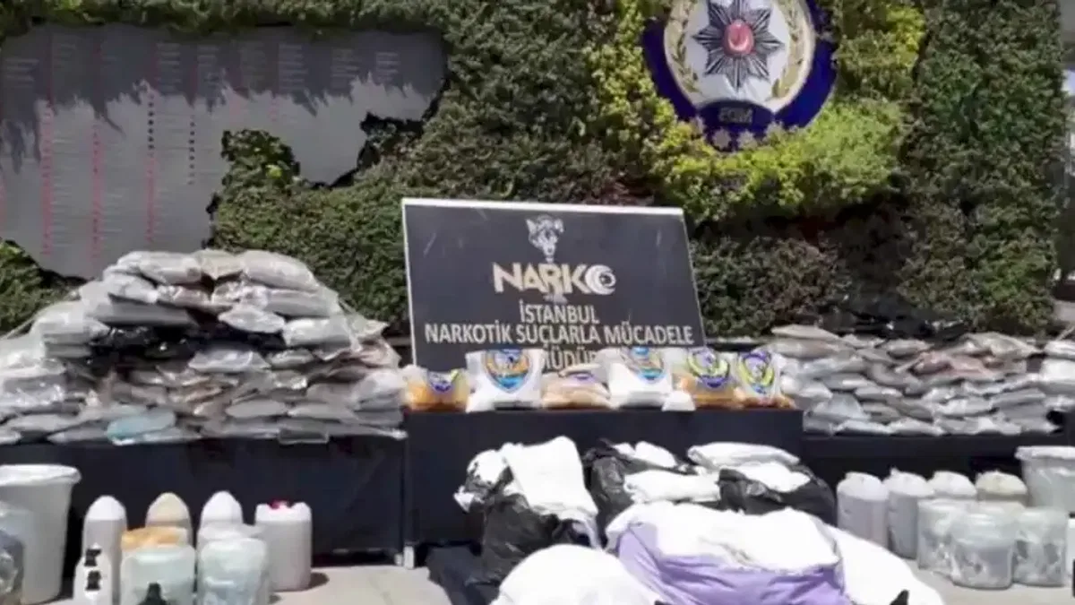 İstanbul'da zehir tacirlerine büyük darbe!
