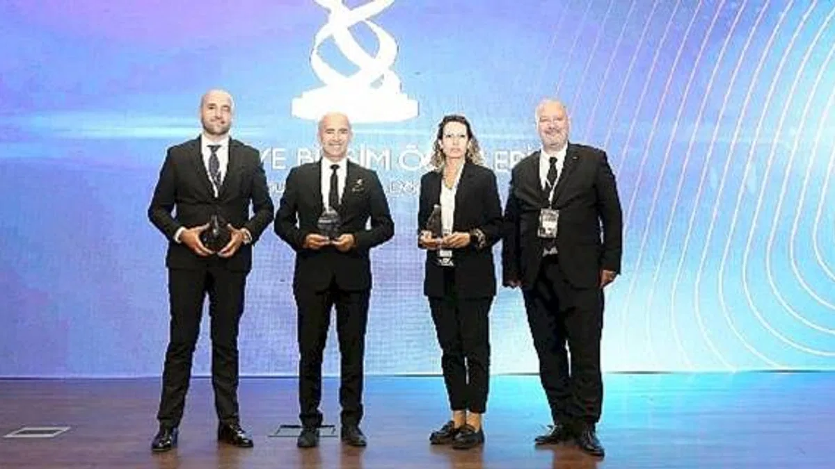Konak Belediyesi'ne e-Belediyecilik Ödülü