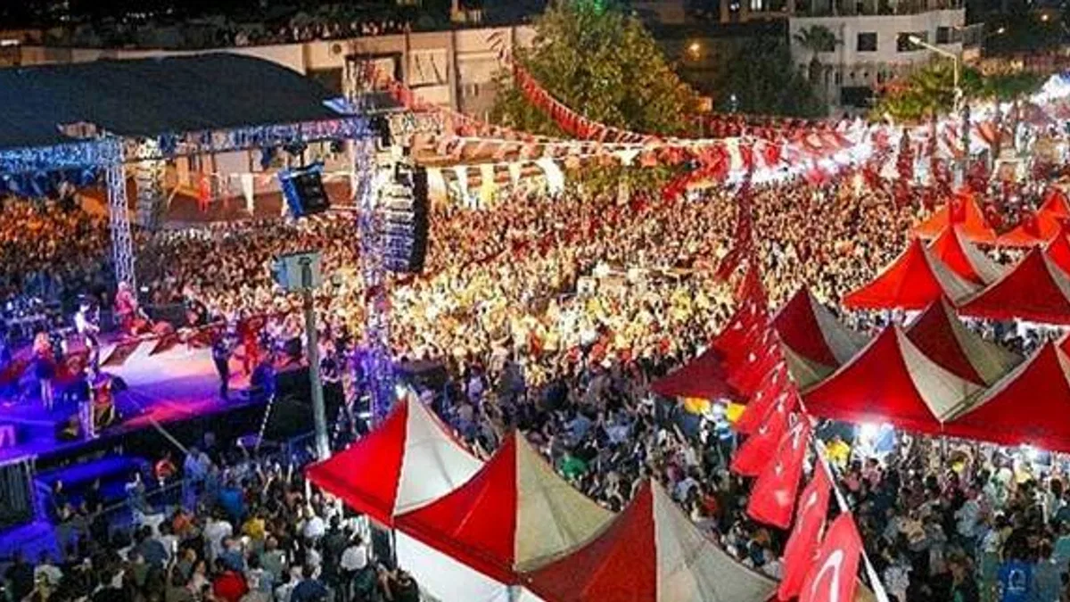 Kınık Belediyesi Hasat Festivali'ni Büyük Bir Coşkuyla Bitirdi