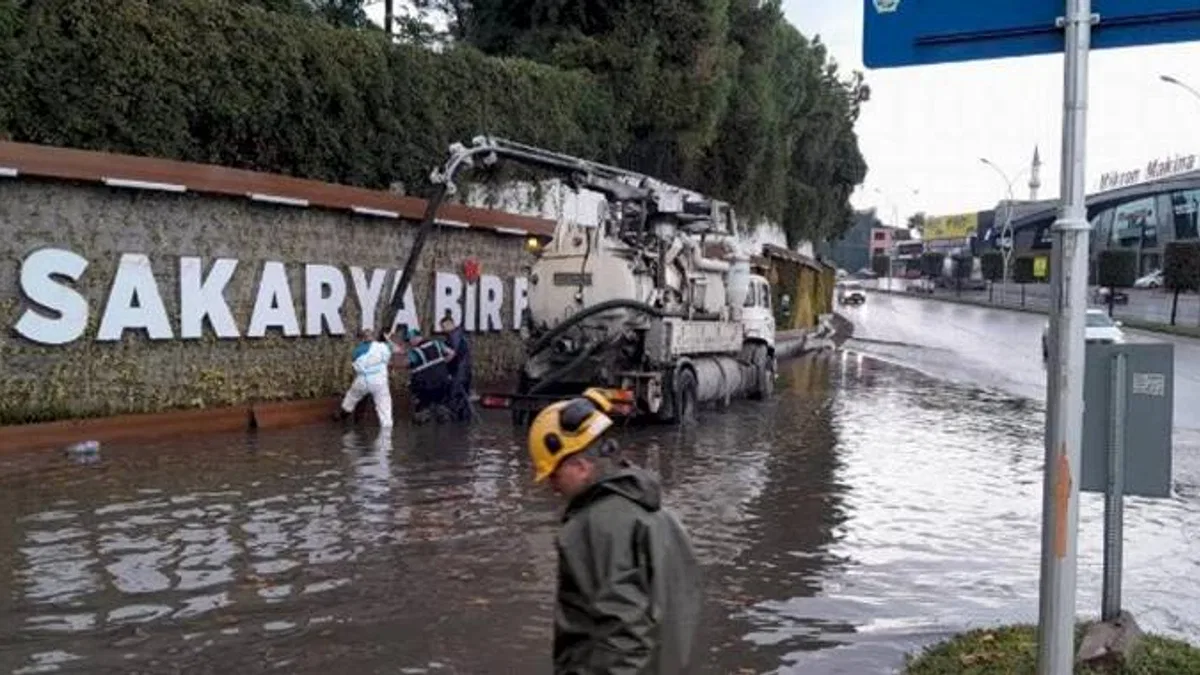 Sakarya'da yağış mesaisi aralıksız sürüyor