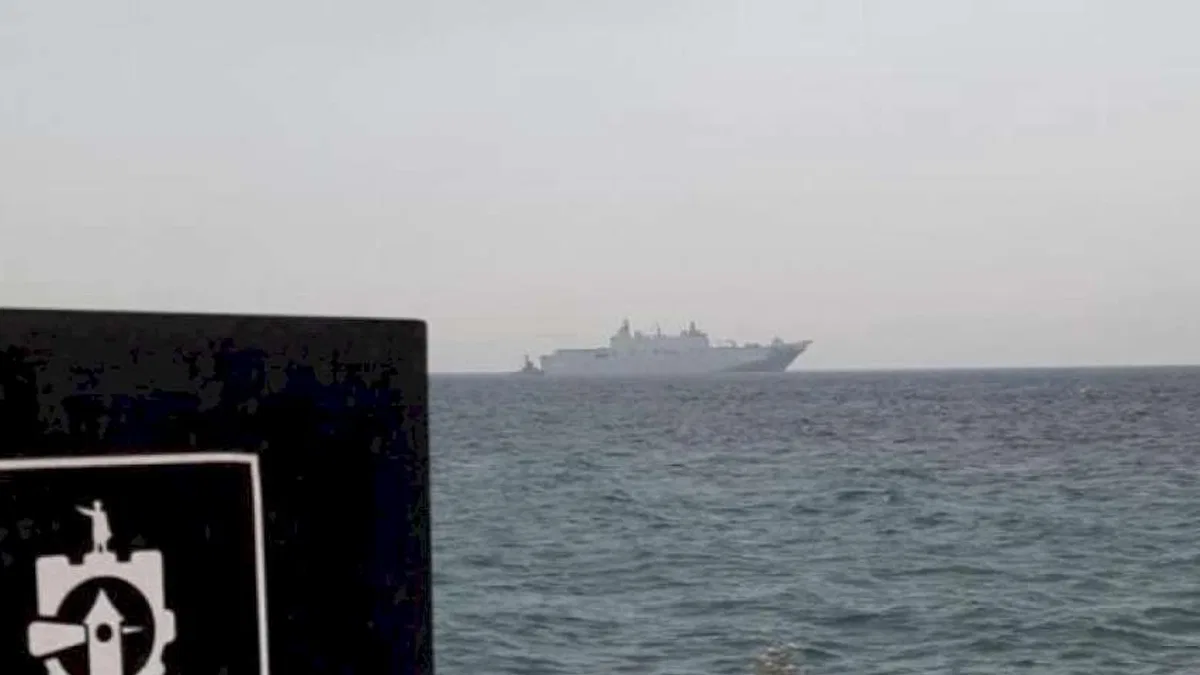 TCG Anadolu Körfez'e demir attı
