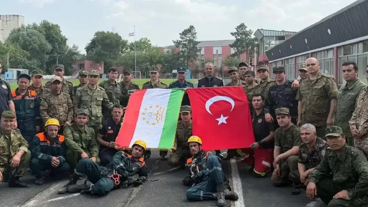 Konya Büyükşehir’den Tacikistan’da yüksek katlı yapılara müdahale eğitimi