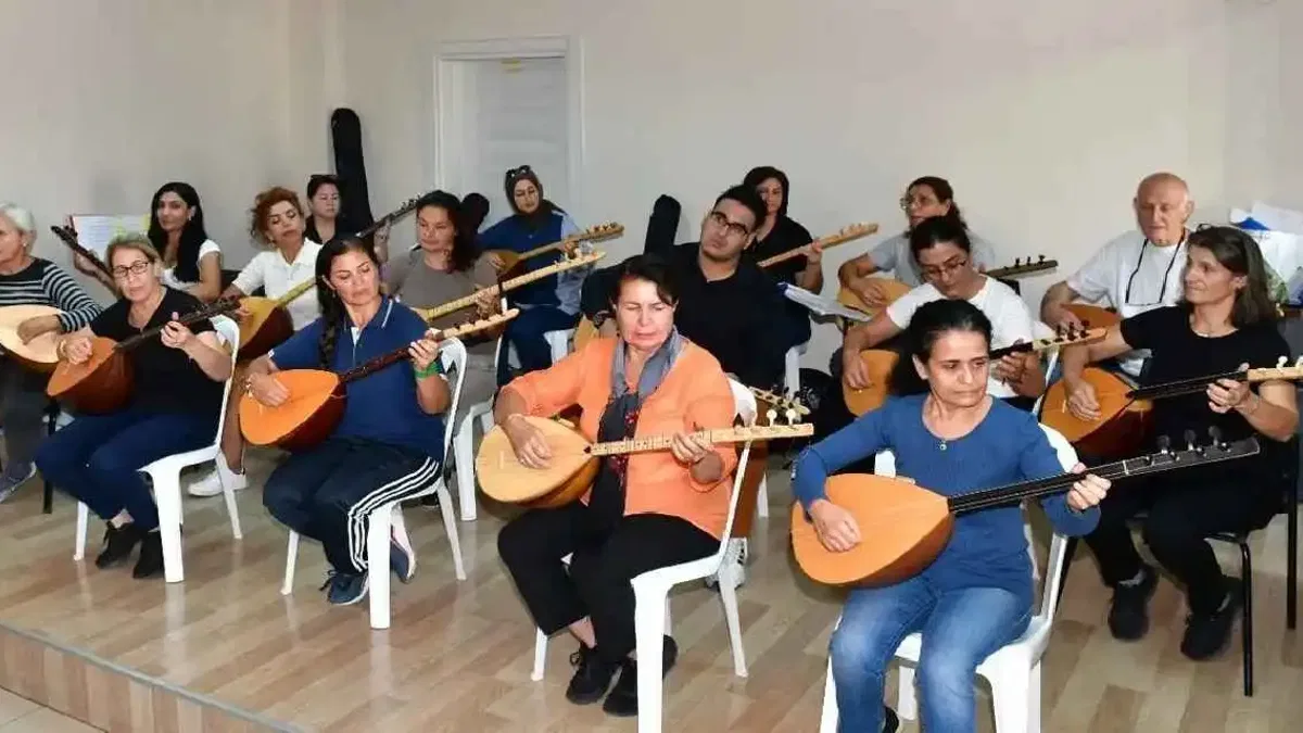 İzmir Çiğli’de güz dönemi kültür kursları başlıyor