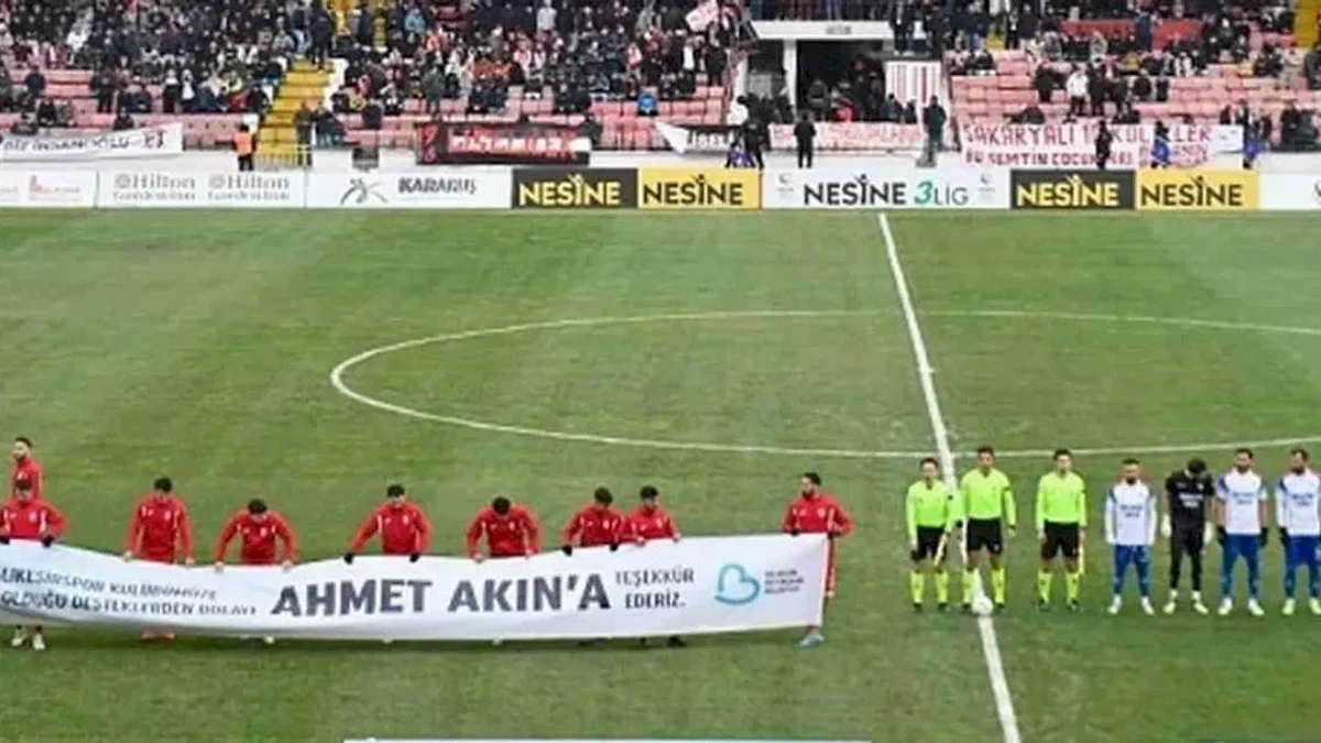 Balkes’ten Başkan Akın’a pankartlı teşekkür