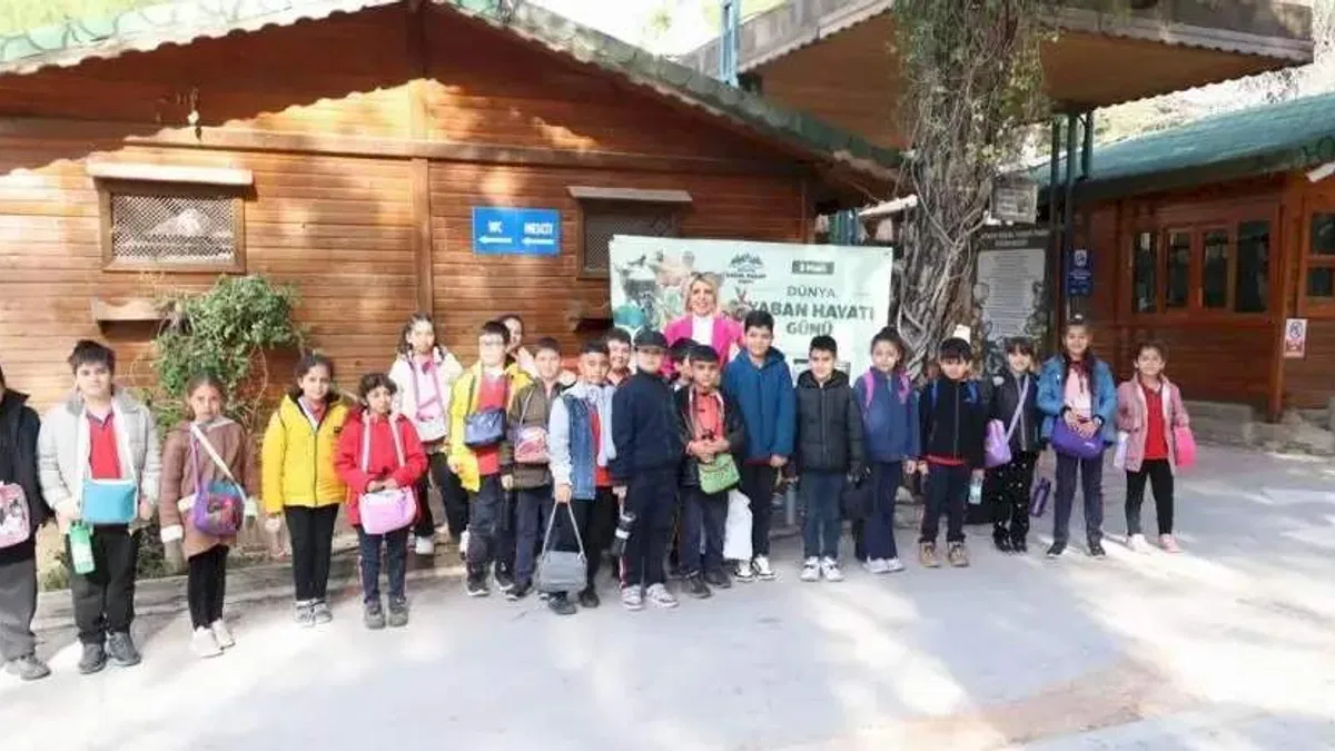Antalya Doğal Yaşam Parkında “Yaban Hayatı Günü” kutlandı