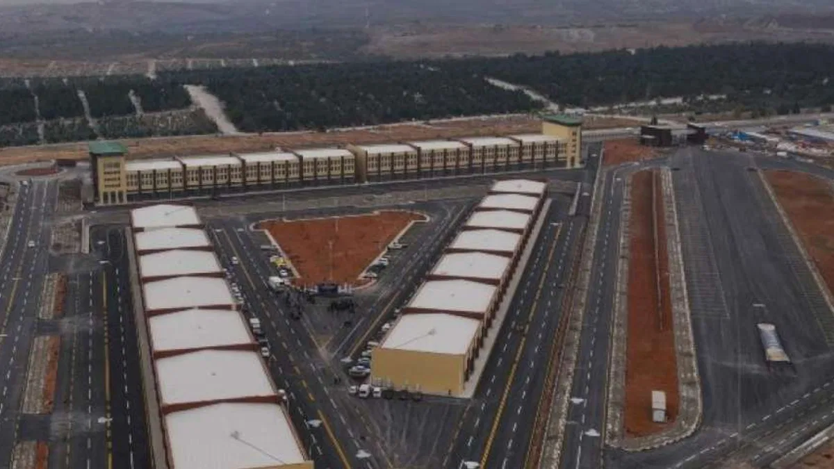 Malatya'da 'Buğday Pazarı' esnafları dükkanlarına kavuştu