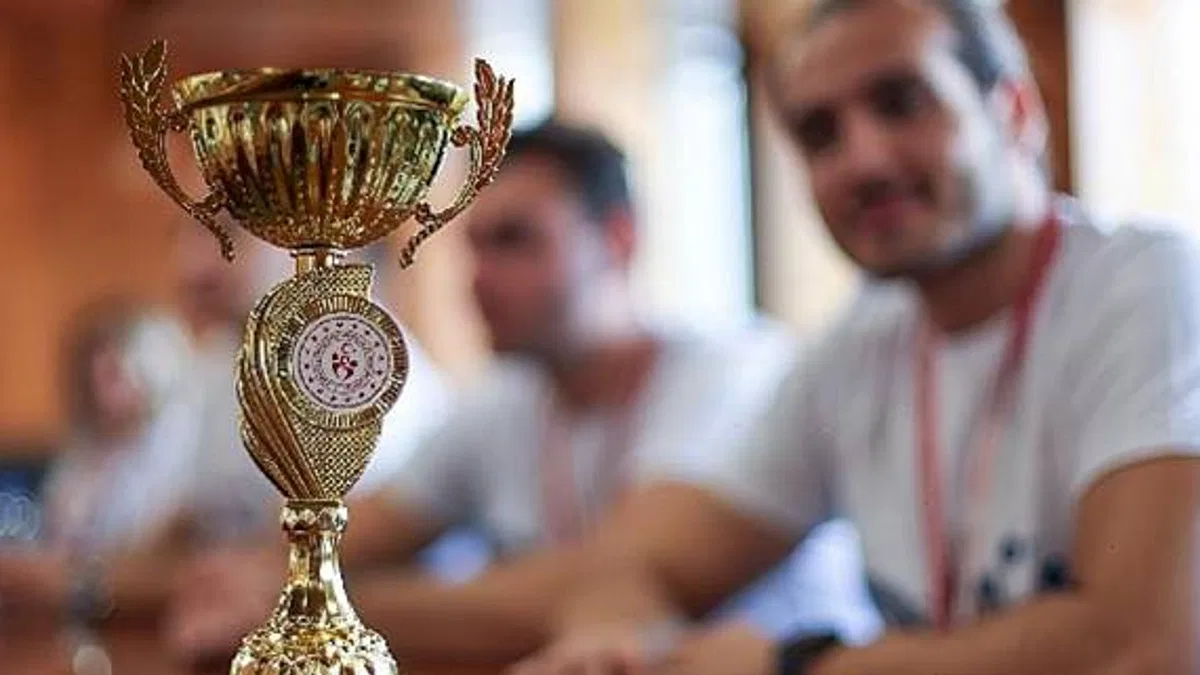 DEÜ'lü Sağlıkçılar Kamu Spor Oyunları'na Damga Vurdu