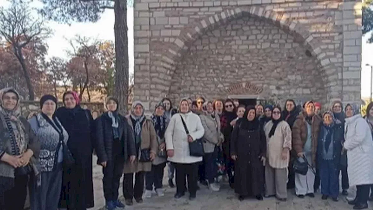 Manisalı Kadınlar 'adım adım' Kula'yı gezdi