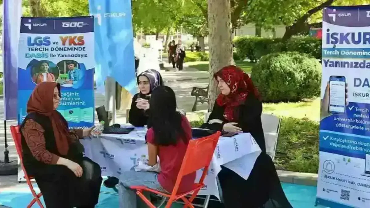 Konya İŞKUR’dan tercih döneminde gençlere kariyer desteği