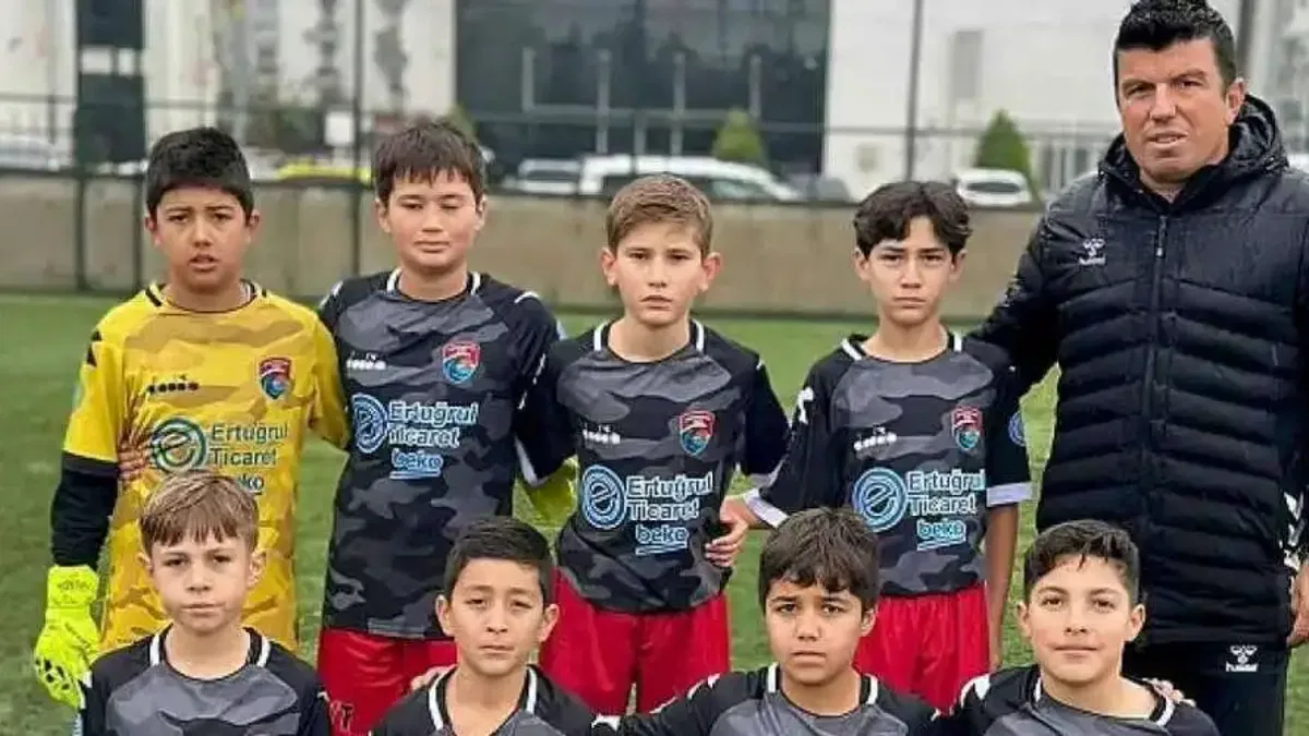 Kemer Belediye Merkez Spor takımları dolu dizgin