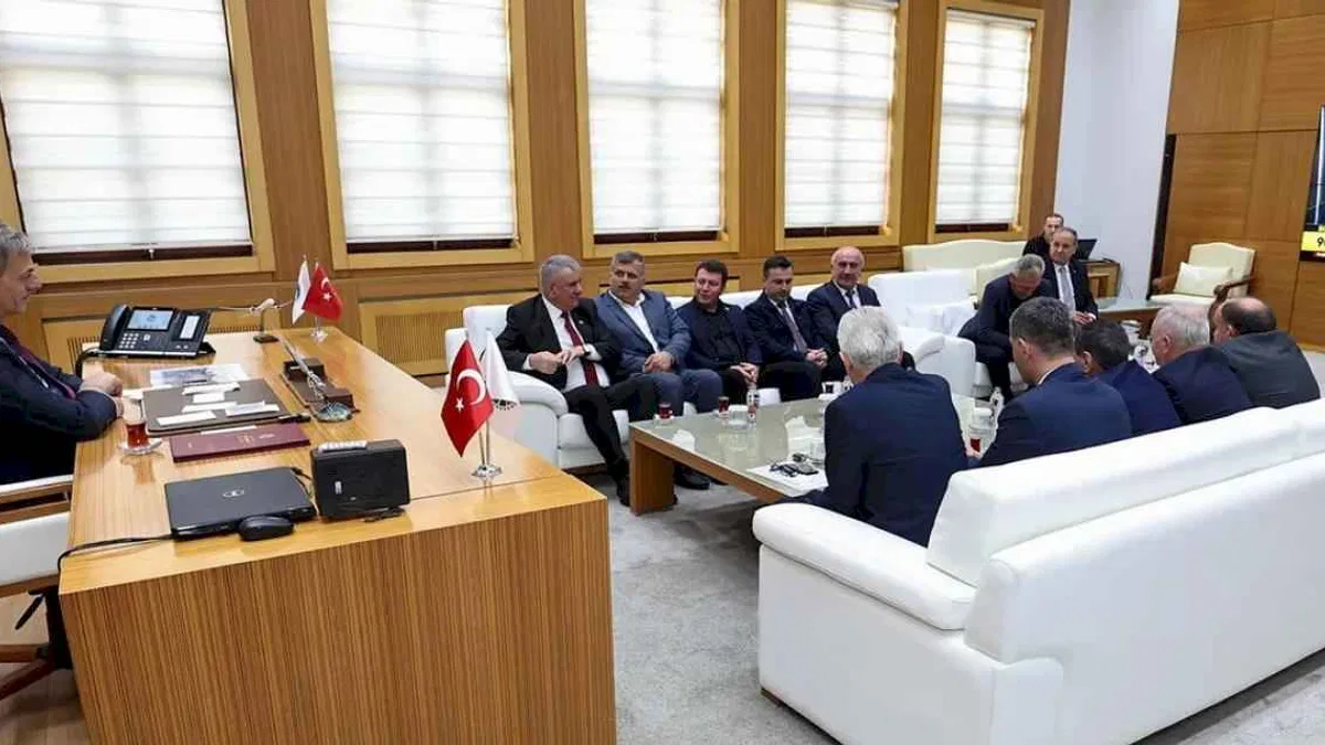 Başkan Alemdar, Federasyon Başkanı Erdem ve yönetimini konuk etti