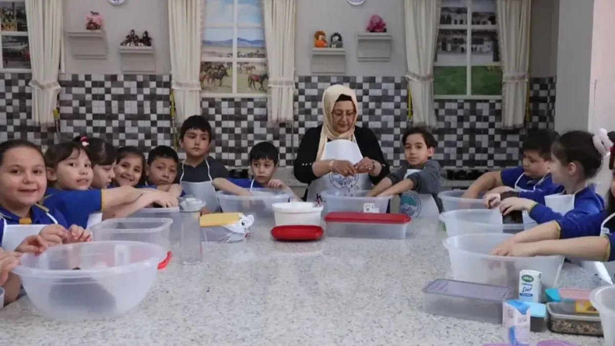KAYMEK'ten minik şeflere 'tatlı' atölye
