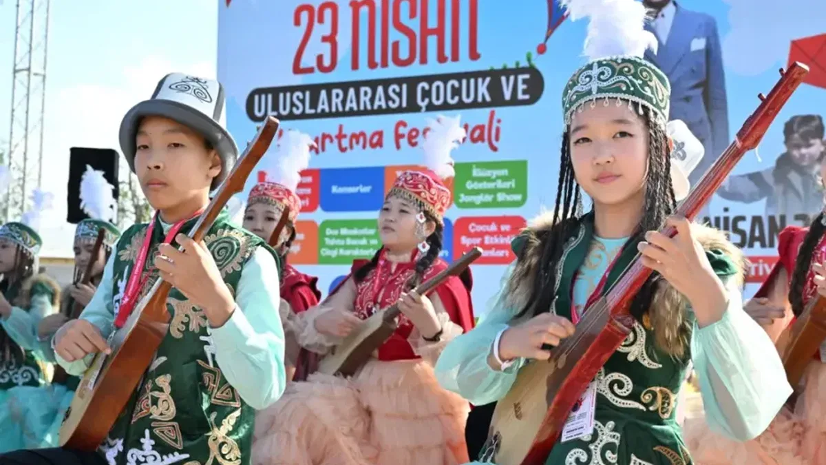 Dünya çocukları Antalyalı çocuklar ile buluşacak