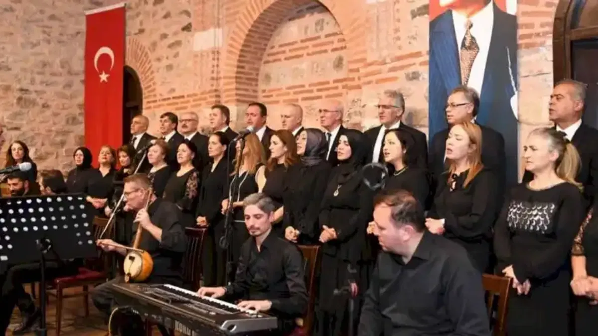 Yurdun dört bir yanından türküler Bursa Osmangazi’de yankılandı