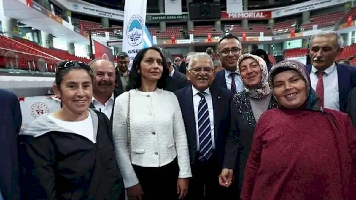 Kayseri Büyükşehir muhtarları ağırladı