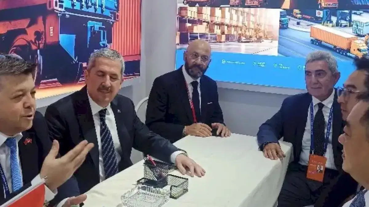 Türk ihracatçılar Urumçi’de yeni işbirliklerine imza attı