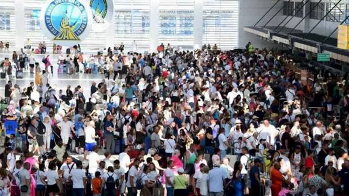 Kasım'da 16,3 milyon yolcu havalandı