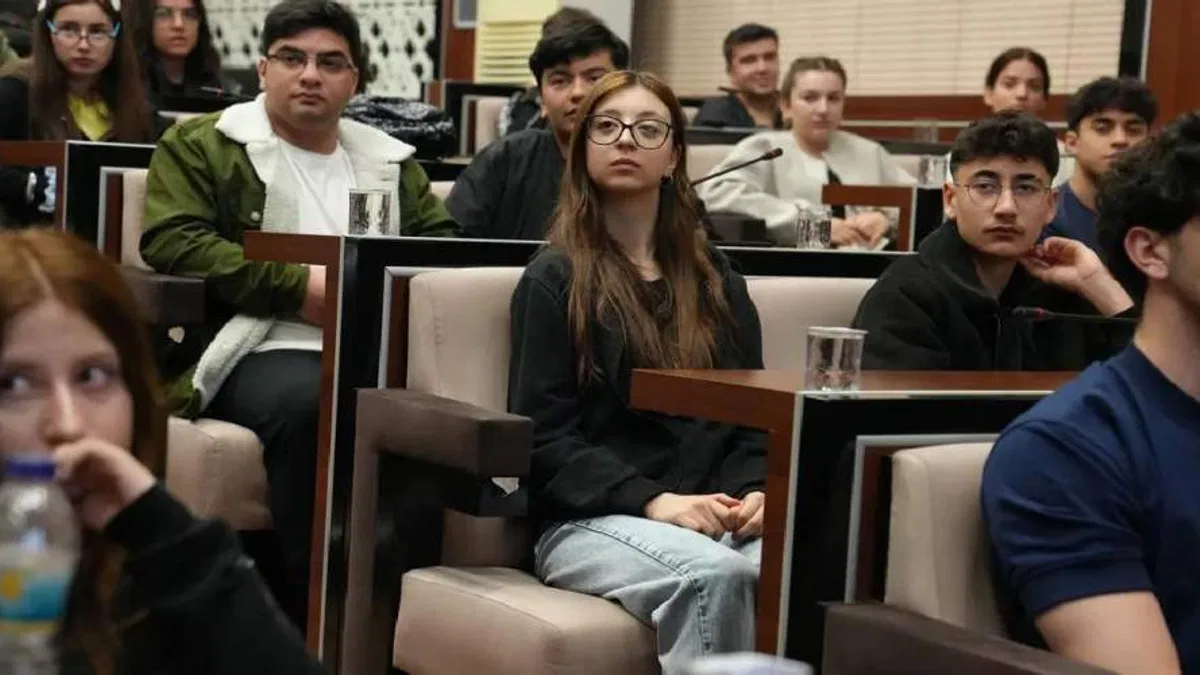 Ankara Keçiören’de stajyerlere geleceğe yön verecek eğitim