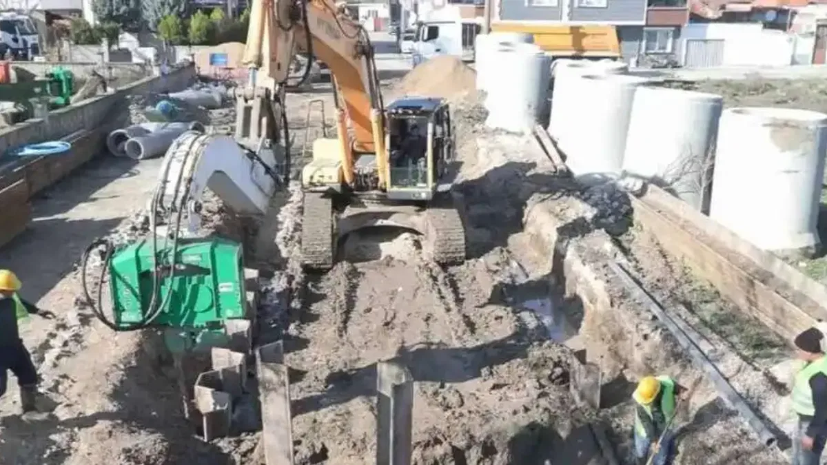Bursa Büyükşehir’den sağlıklı altyapı için yoğun mesai