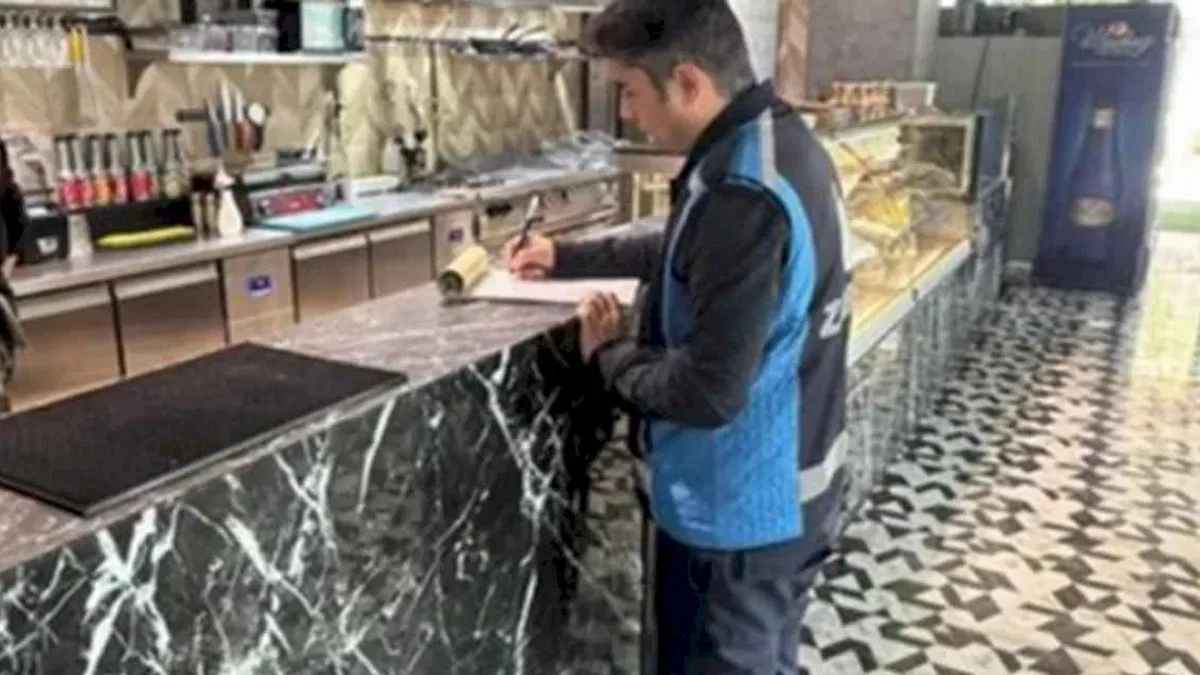 Zabıta ekipleri kafeleri mercek altına aldı