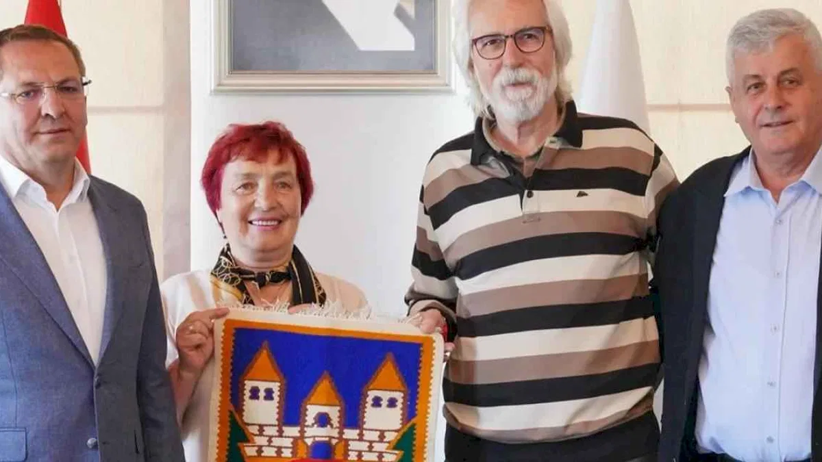 Ayvalık Belediye Başkanı Ergin, Sjenica’lı konukları ağırladı