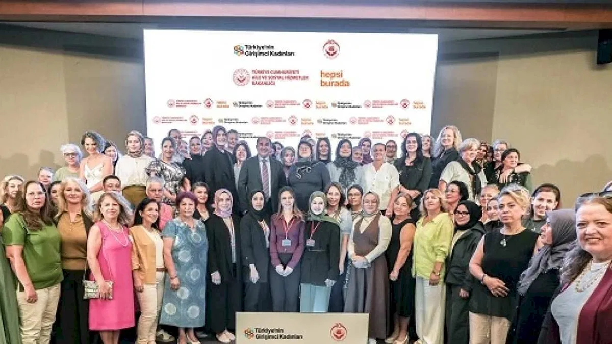 Antalya’da kadın girişimciler e-ticaret eğitimi aldı