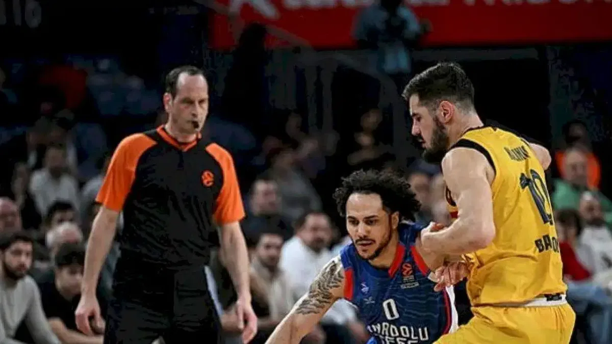 Anadolu Efes 98-74 Barcelona (Maç Sonucu) A. Efes'ten farklı tarife!