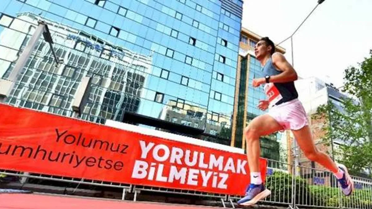 İzmir’in dört yanında bayram coşkusu