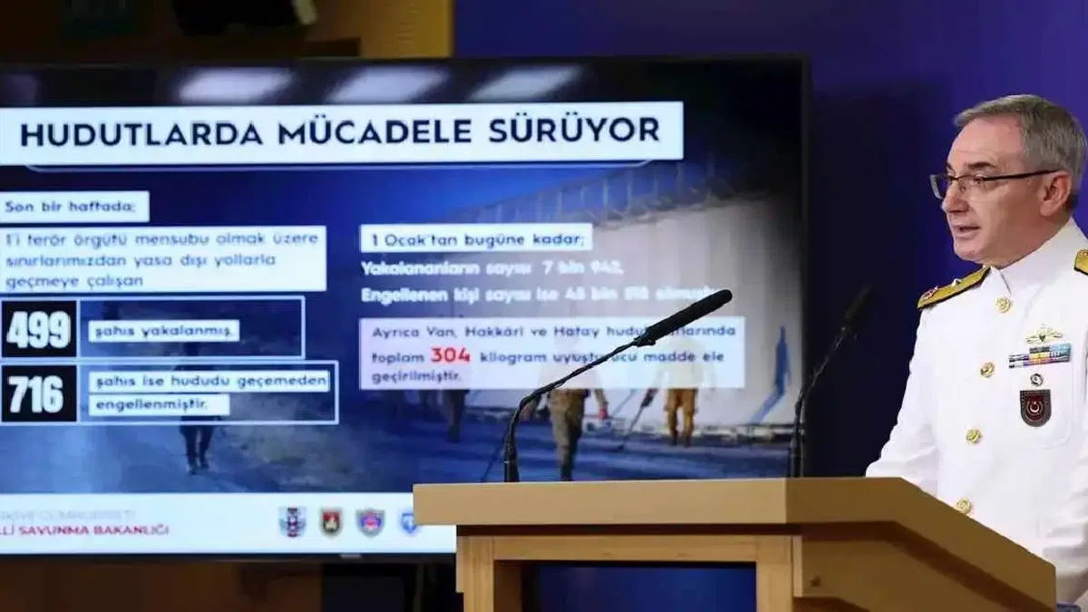 MSB: 3 PKK’lı terörist teslim oldu... Hudutlarda mücadele sürüyor
