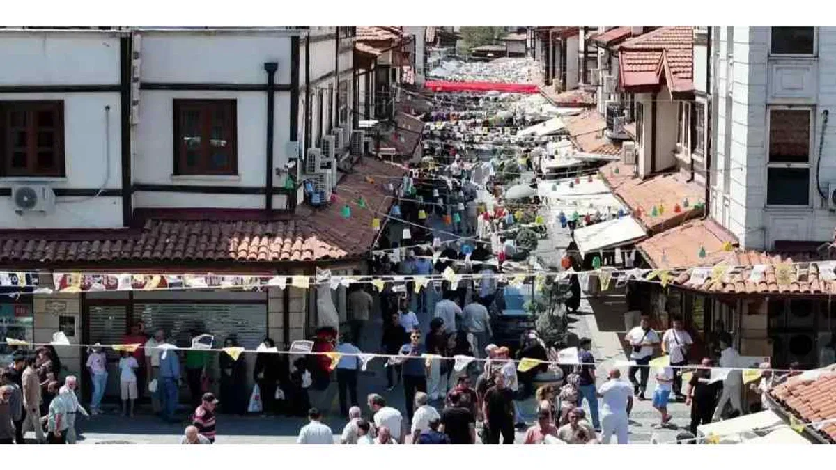 Konya’da 'Tarihi Çarşılar Alışveriş Günleri' başladı