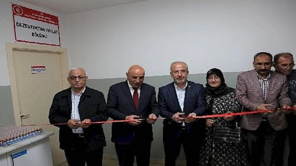 Keçiören'de sıvı savun ve yüzey temizleyicisi üretim atölyesi hizmete açıldı
