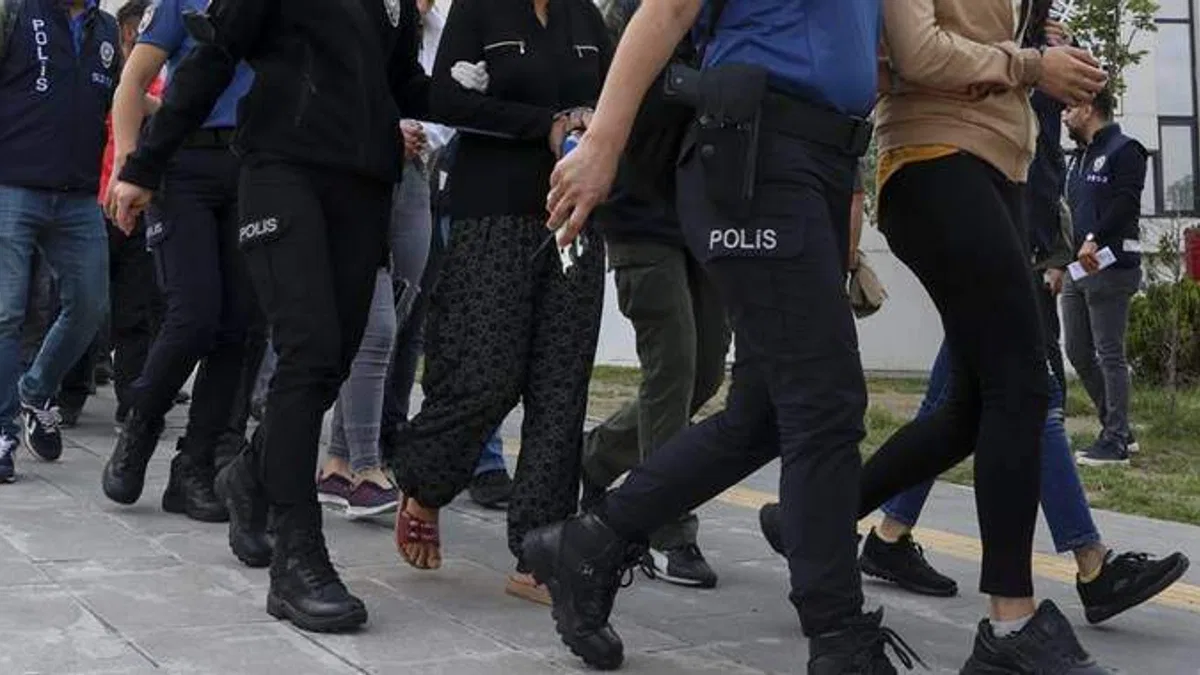 Başkentte uyuşturucu operasyonlarında 53 şüpheli tutuklandı