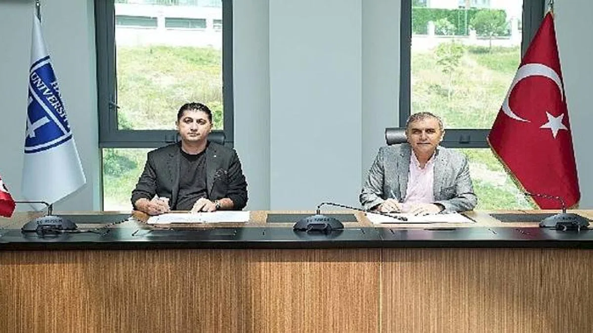 Haliç Üniversitesi ve Güler Flexible Ambalaj Fabrikaları Üniversite-Sanayi iş birliği kapsamında bir araya geldi