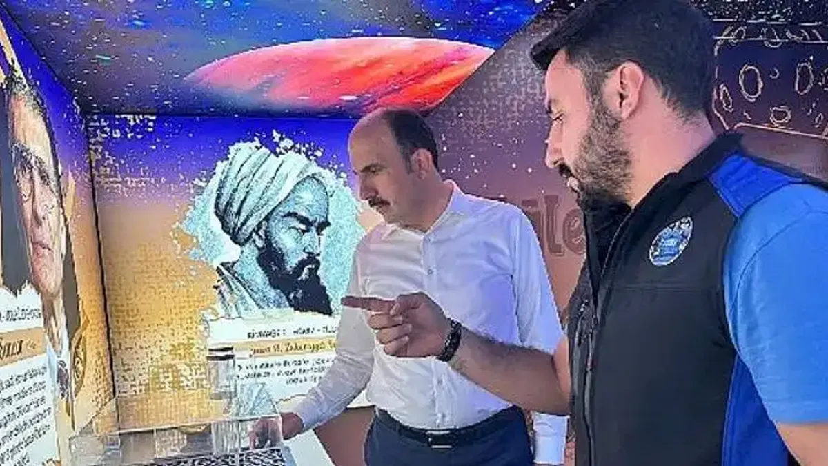 Başkan Altay: Yeni Bilim Tırımız Çocuklara Bilim Sevgisi Aşılıyor
