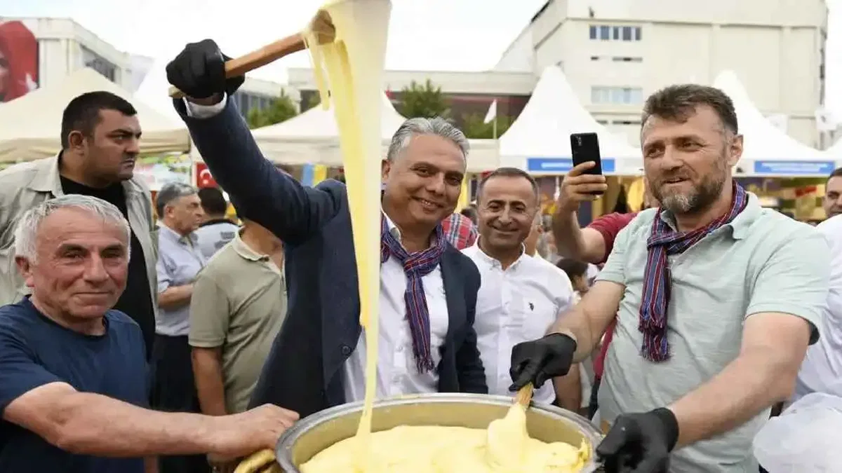 Antalya Muratpaşa'da 'Yöreler Renkler'le 10. buluşma