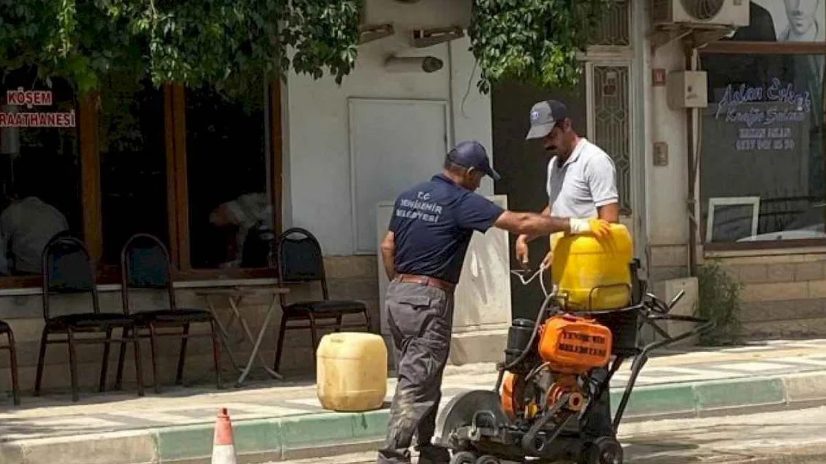 Yenişehir'de yol çalışmaları sürüyor