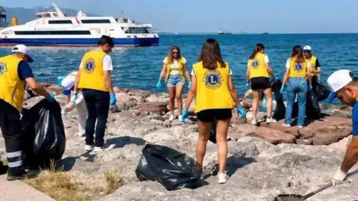 İzmir Körfezi'nde ortak temizlik seferberliği