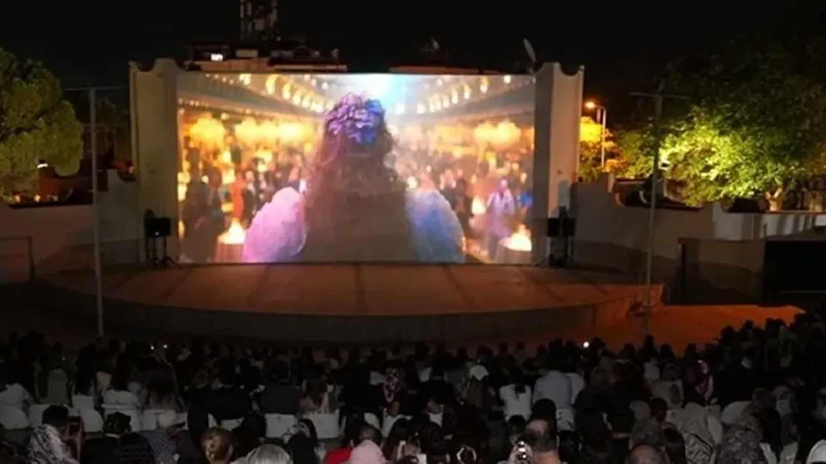 Denizli Büyükşehir’den yaz akşamlarına nostaljik dokunuş
