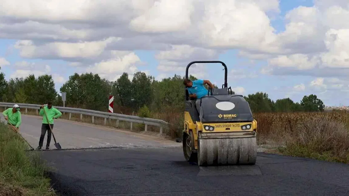 Sakarya’nın kuzeyinde 4 mahalle daha sıcak asfalt konforu