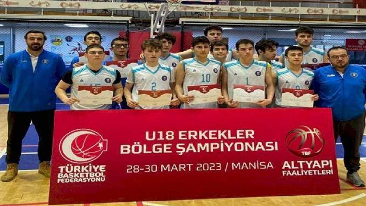 Kütahyalı basketbolcular Türkiye ikincisi oldu