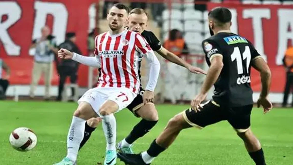 Bitexen Antalyaspor 0-0 Corendon Alanyaspor (Maç Sonucu) Antalyaspor ile Alanyaspor yenişemedi!