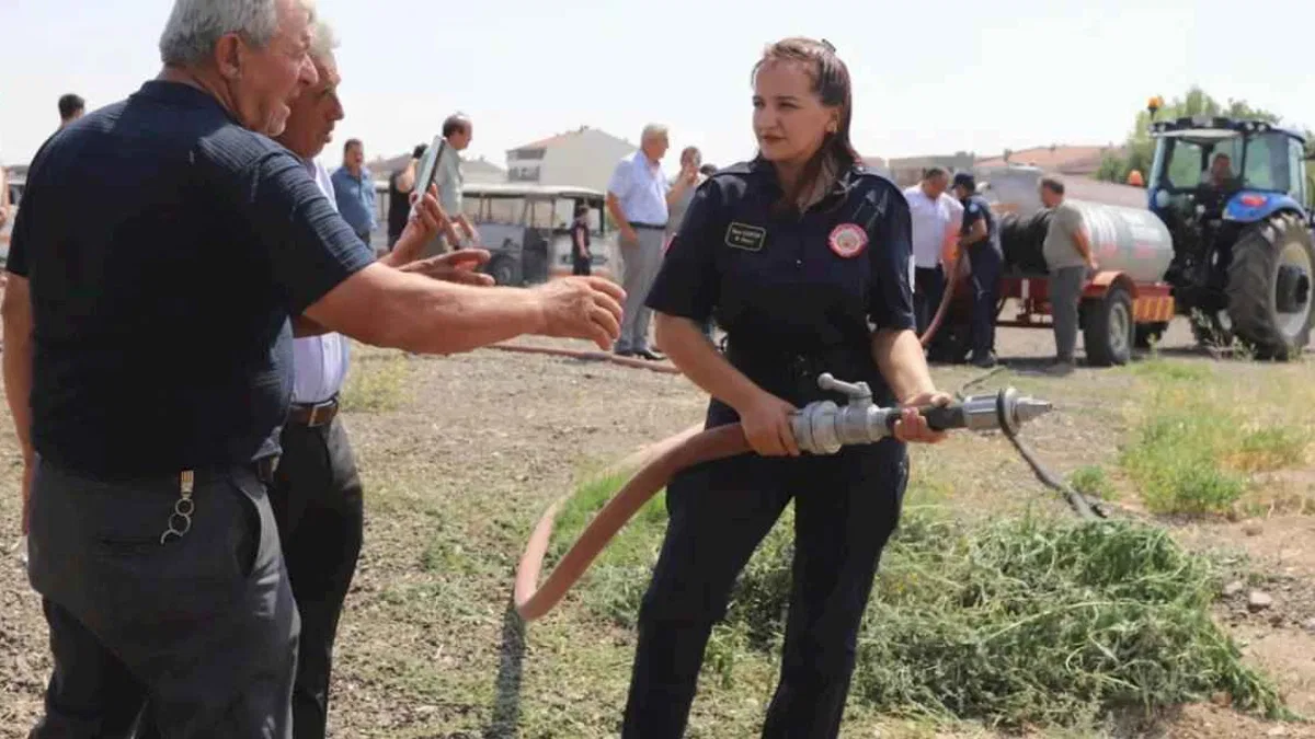 Kırsala yangın tankeri eğitimi